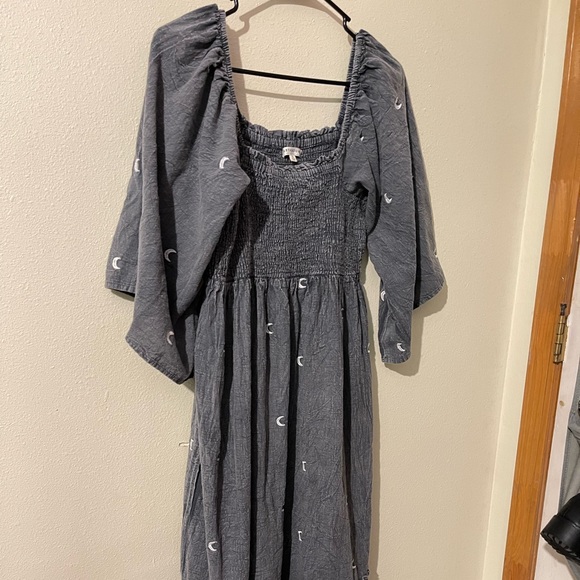 Earthbound Moon Maxi Dress - Picture 3 of 4